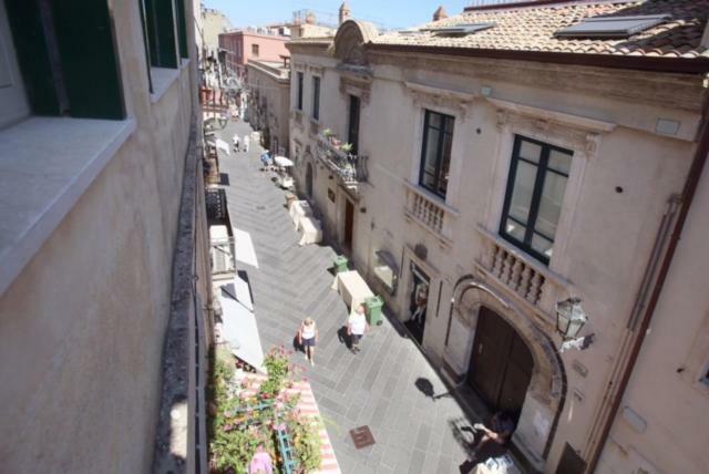 Corso Umberto Piazza Duomo Taormina Exterior photo
