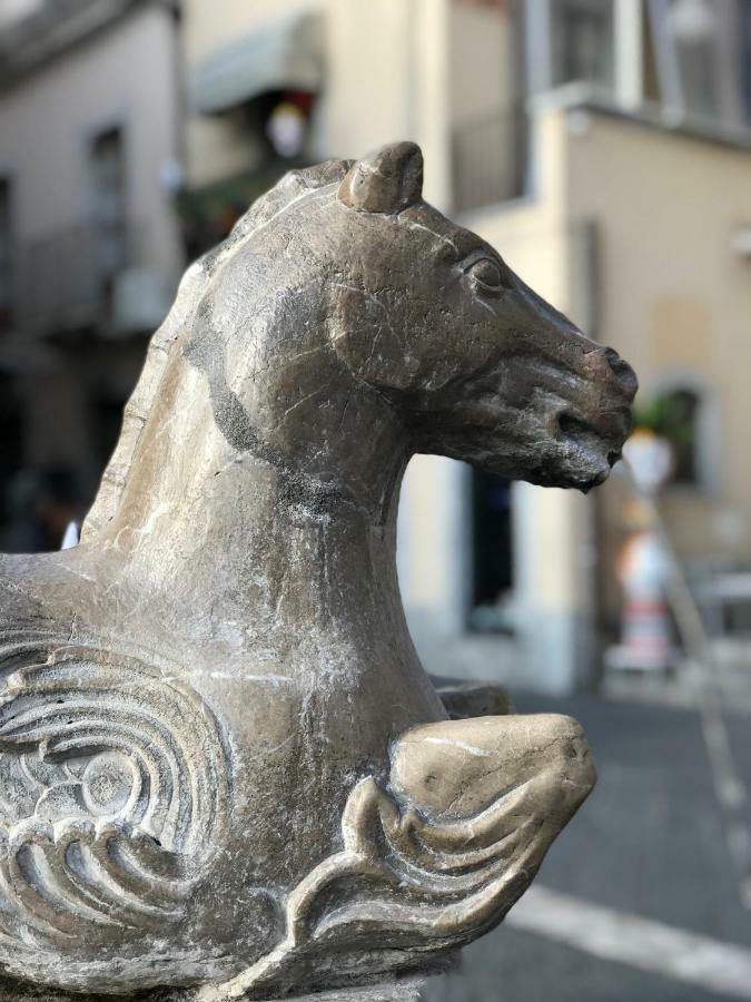 Corso Umberto Piazza Duomo Taormina Exterior photo